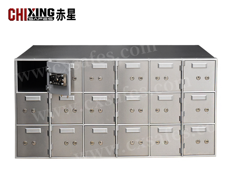 CX390-T18 safe deposit boxes and safe deposit lockers-External Hinge